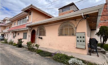 Venta Propiedad Rentera de 5 departamentos, Centro Histórico Cuenca