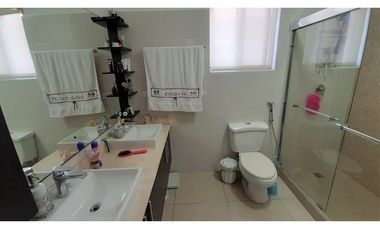 Casa Amoblada con LOTE EXTRA en Palmia, Panamá Pacífico