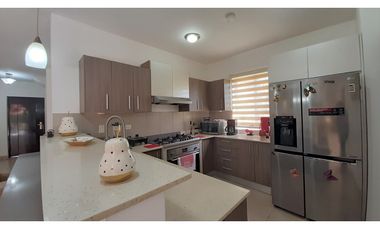 Casa Amoblada con LOTE EXTRA en Palmia, Panamá Pacífico