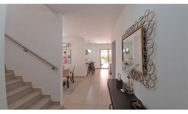 Casa Amoblada con LOTE EXTRA en Palmia, Panamá Pacífico