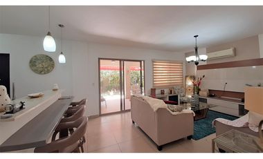 Casa Amoblada con LOTE EXTRA en Palmia, Panamá Pacífico