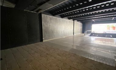 LOCAL COMERCIAL / ALTOS DE PANAMA / PLAZA NORTE / ESQUINA / 2 NIVEL