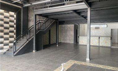 LOCAL COMERCIAL / ALTOS DE PANAMA / PLAZA NORTE / ESQUINA / 2 NIVEL