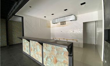 LOCAL COMERCIAL / ALTOS DE PANAMA / PLAZA NORTE / ESQUINA / 2 NIVEL