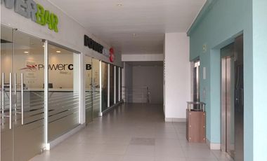 LOCAL / PLAZA CAMINOS CENTENNIAL / 415M / PISO 2 CON TERRAZA JC