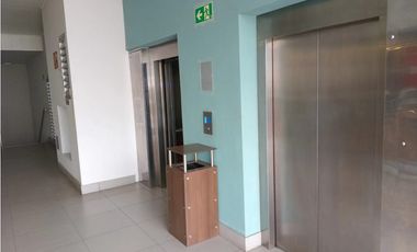 LOCAL / PLAZA CAMINOS CENTENNIAL / 415M / PISO 2 CON TERRAZA JC