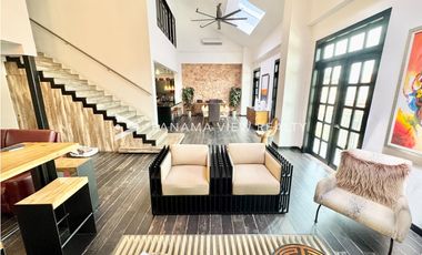 STAR AND HERALD PENTHOUSE / CASCO VIEJO / VENTA