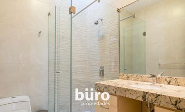 HERMOSA CASA EN ALQUILER A PASOS DASSO FRENTE AL PARQUE ROOSEVELT EN SAN ISIDRO