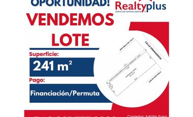 RealtyPlus Vende lote calle Granaderos. Ciudad