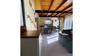 Vendemos Casa en Vistalba con Parque,Pileta y Quincho