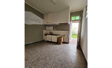 CASA ANTIGUA EN VENTA