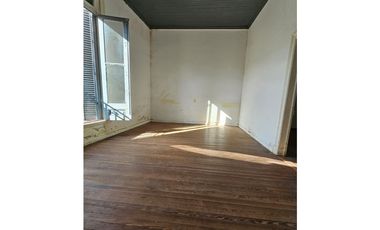 CASA ANTIGUA EN VENTA