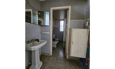 CASA ANTIGUA EN VENTA