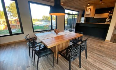 CASA EN VENTA EN COSTA ESMERALDA - ECUESTRE 221