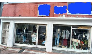 Venta en Block! Local y vivienda. Zona comercial. Cel.223542----