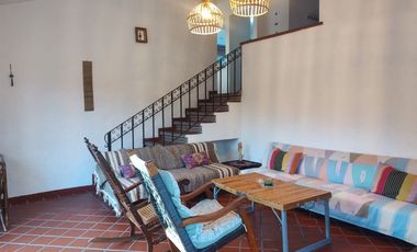 CASA EN RENTA AMUEBLADA CERCA DE AV. COMPOSITORES