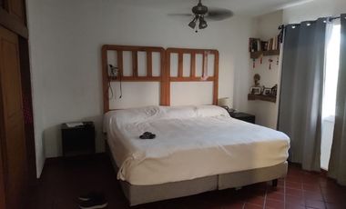 CASA EN RENTA AMUEBLADA CERCA DE AV. COMPOSITORES