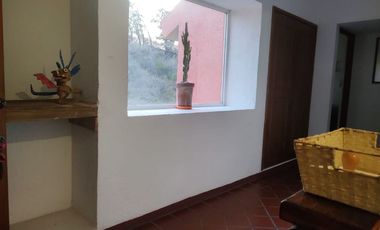 CASA EN RENTA AMUEBLADA CERCA DE AV. COMPOSITORES