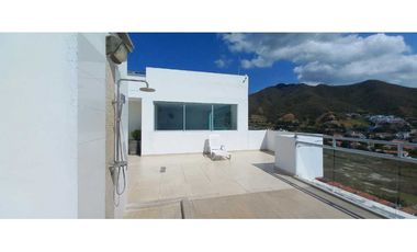 En Arriendo apartamento residencial en Rodadero Reservado