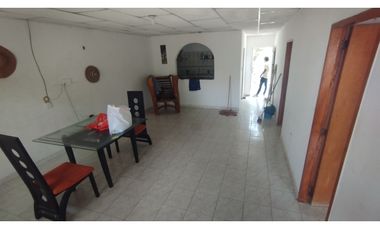 ¡Oportunidad! Lote comercial con casa en Vista Hermosa -G-40