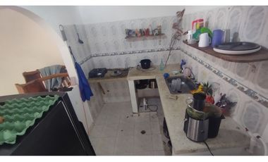 ¡Oportunidad! Lote comercial con casa en Vista Hermosa -G-40