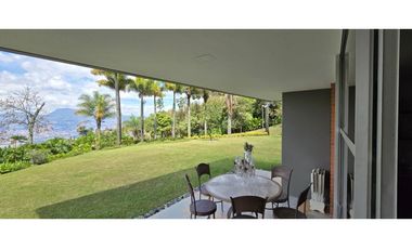 Venta hermosa casa en el Poblado, cerca al Tesoro