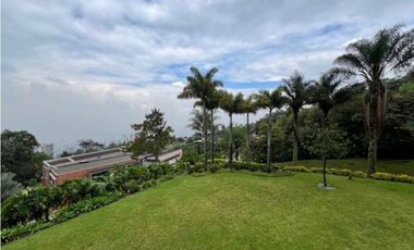 Venta hermosa casa en el Poblado, cerca al Tesoro