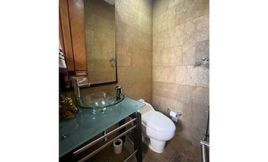 Venta hermosa casa en el Poblado, cerca al Tesoro