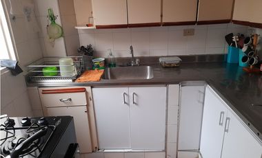 Venta de casa con local en la Estrella
