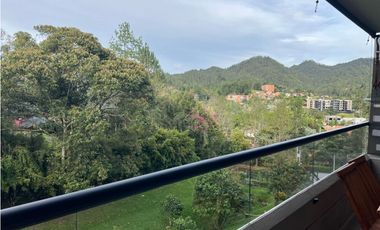 Venta de apartamento con vista verde en el retiro