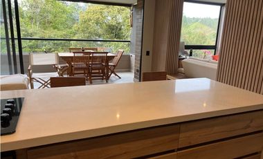 Venta de apartamento con vista verde en el retiro