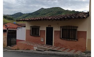 Casa lote en venta en Hispania, Antioquia