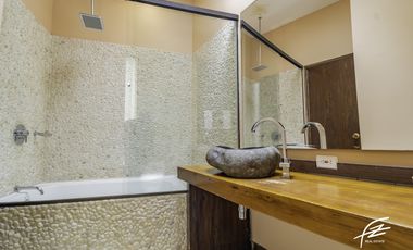 CABAÑA EN VENTA EN GUATAPÉ,ANTIOQUIA