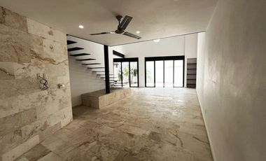 Villa de Lujo con Acabados de Mármol en Playa del Carmen, Residencial Bambu
