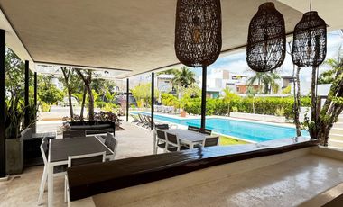 Villa de Lujo con Acabados de Mármol en Playa del Carmen, Residencial Bambu