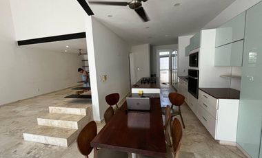 Villa de Lujo con Acabados de Mármol en Playa del Carmen, Residencial Bambu