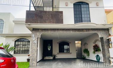 Casa en Fraccionamiento Colinas de Universidad