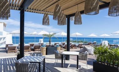 DEPARTAMENTO DE 1 RECÁMARA EN PRIMERA LÍNEA DE MAR CON TERRAZA EN PUERTO MORELOS. IDEAL PARA AIRBNB.