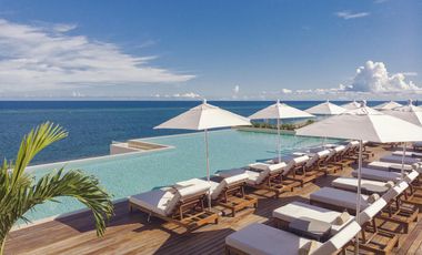 DEPARTAMENTO DE 1 RECÁMARA EN PRIMERA LÍNEA DE MAR CON TERRAZA EN PUERTO MORELOS. IDEAL PARA AIRBNB.