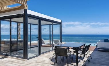 DEPARTAMENTO DE 1 RECÁMARA EN PRIMERA LÍNEA DE MAR CON TERRAZA EN PUERTO MORELOS. IDEAL PARA AIRBNB.