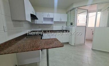 Departamento en  Renta en Huixquilucan, Palo Solo AM. 25-3096