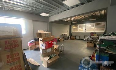 Bodega en Renta de 2 niveles en Constitución, Col.Palma Sola,Coatzacoalcos, Ver.