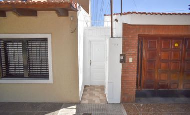 Departamento  duplex  a metros de Av. Gral Paz.