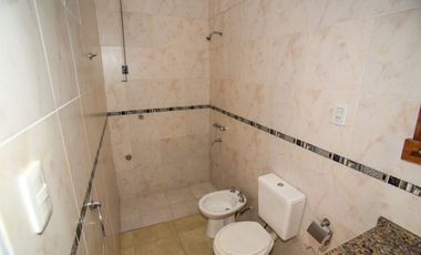 Departamento  duplex  a metros de Av. Gral Paz.