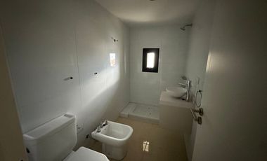 VENTA PISO GRAN VIA 2 dorm/coch/amenities en Bv.