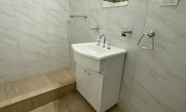 Departamento Tipo Casa en alquiler en Lanus Oeste
