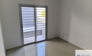 Departamento en alquiler de 2 dormitorios c/ cochera en Maipú