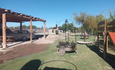 CASA QUINTA EN LOTEO PRIVADO. ALBARDÓN