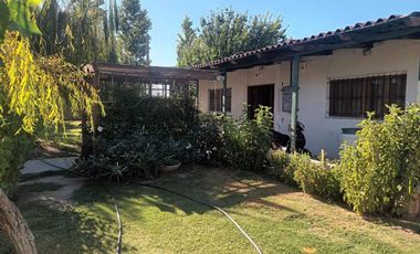 CASA QUINTA EN LOTEO PRIVADO. ALBARDÓN