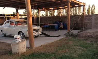 CASA QUINTA EN LOTEO PRIVADO. ALBARDÓN